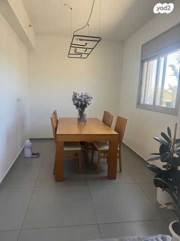 גג/ פנטהאוז, בן יהודה 10, מרכז, הרצליה