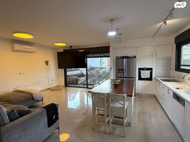 בית פרטי/ קוטג', עזרא 16, מורשה, רמת השרון