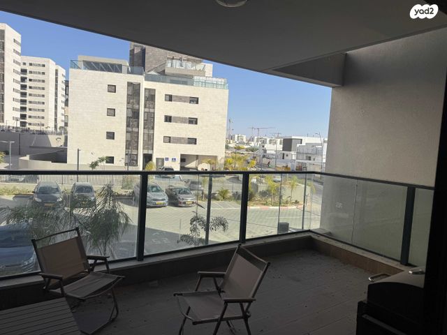 דירה, הרב אברהם קוק 3, השחר, דימונה