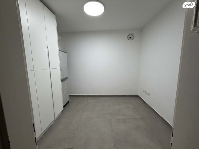 דירה, יצחק שמיר 9, נווה שרון / שער העיר, נתיבות