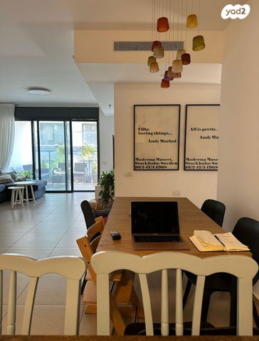 דירה, מולדת 4, מגדיאל, הוד השרון