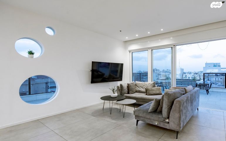 גג/ פנטהאוז, ויתקין 1, רמב"ם, ראשון לציון