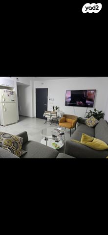 דירה, אנילביץ' 11, לב העיר, בת ים