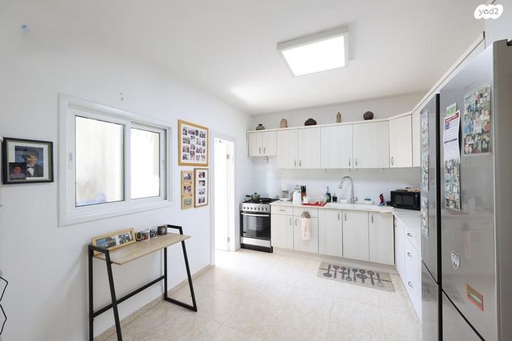 דירה, שברץ 22, לסטר/רבוצקי, רעננה