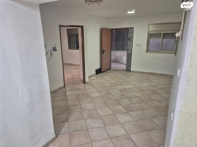 דירה, שז"ר 11, שיכון ד, טבריה