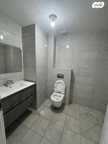 דירה, הרב שאולי 17, רובע ד', אשדוד