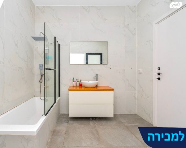 בית פרטי/ קוטג', הגאון 1, עמידר, פרדס חנה כרכור