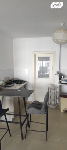 דירה, יחד 3, בצוותא, חריש