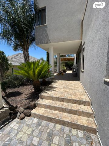 בית פרטי/ קוטג', פרח הלילך 1, חד נס, חד נס