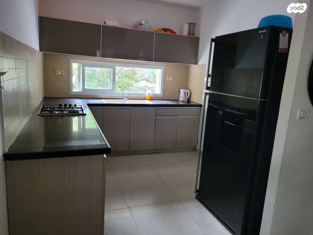 דירה, רחל המשוררת 3, עין גנים, פתח תקווה