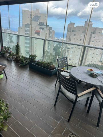 דירה, שדרות אבא חושי 149, סביוני הכרמל, חיפה