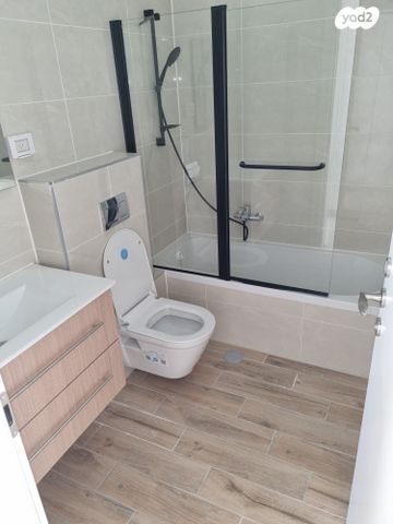 דירה, יצחק שמיר 15, נווה שרון / שער העיר, נתיבות