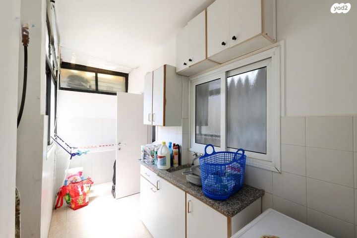 דירה, שברץ 22, לסטר/רבוצקי, רעננה