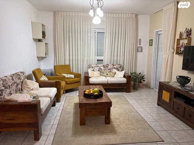 דירה, הרב מכלוף יאנה 6, משכנות זבולון, נתניה