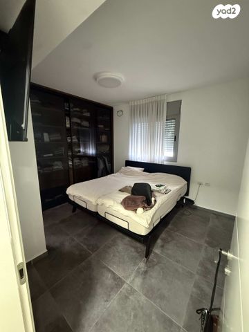 דירה, צה"ל 11, משכנות האומנים, קרית מוצקין