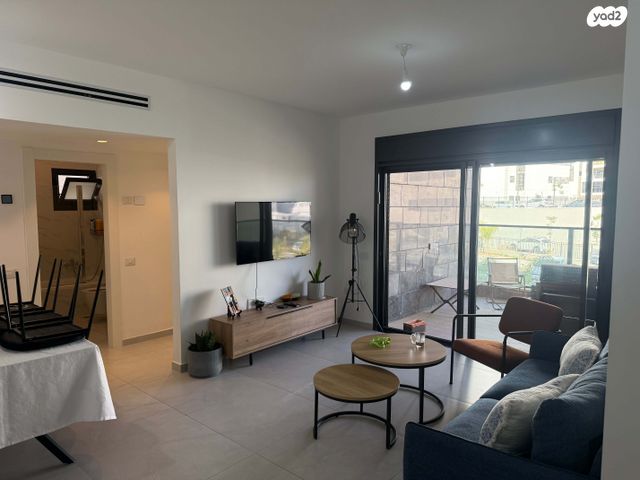 דירה, הרב אברהם קוק 3, השחר, דימונה