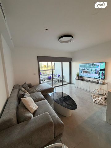 דירה, הכלנית 40, רובע ח', אשדוד