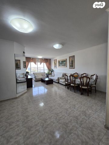 דירה, כורש 14, שכון עובדים, עפולה