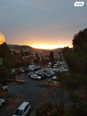 דירה, אלכסנדריון 25, קטמונים, ירושלים