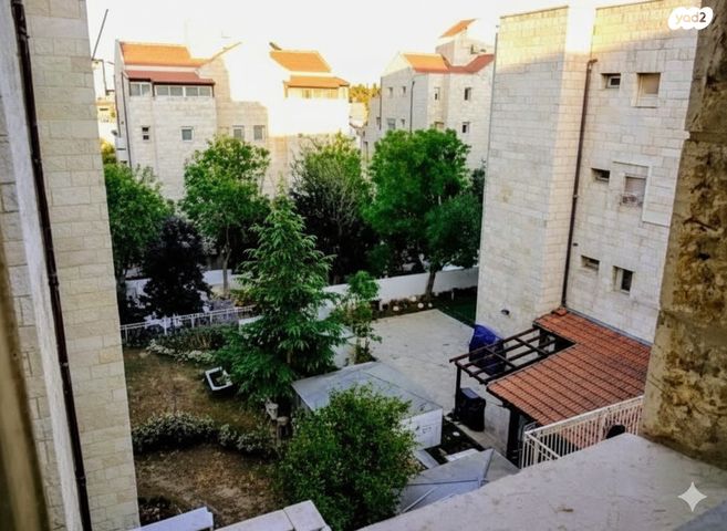 דירה, משה קול 53, בית הכרם, רמת בית הכרם, ירושלים