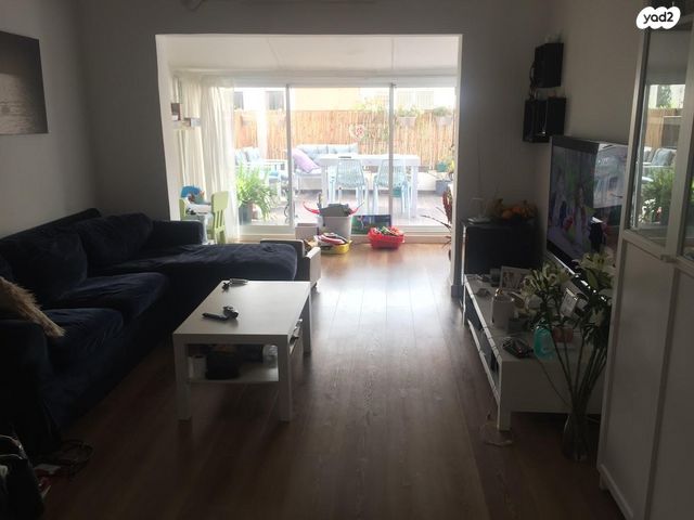 ליאון בלום 60