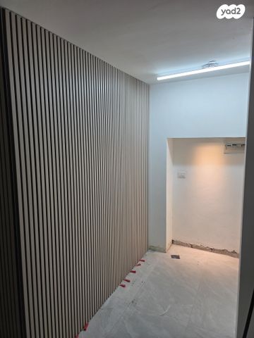 אביבה ומתיתיהו לוסטרניק 10