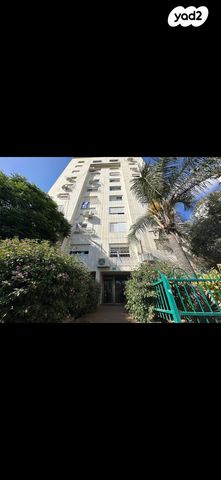 אהרון לובלין 24