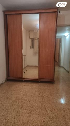 יצחק בן צבי 54