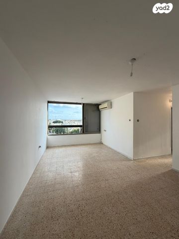 מבוא הנרקיס 11