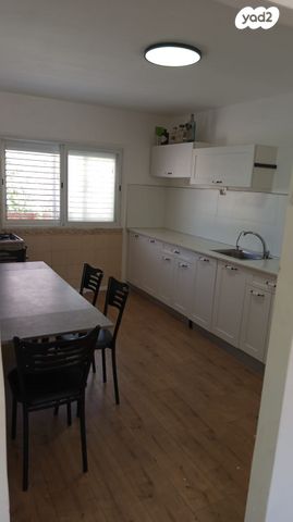 דירה, נחל גרופית 16, צוקי רמון, מצפה רמון