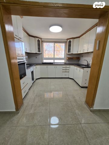 אהרון אשכולי 125