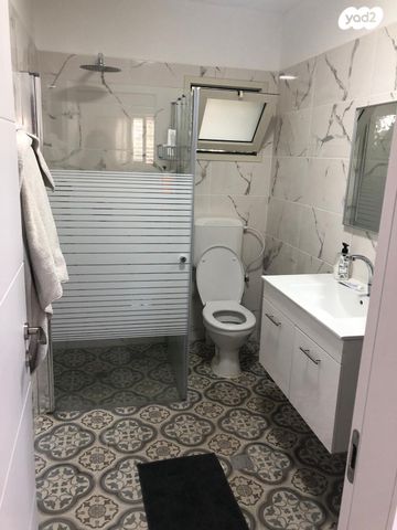 דירה, הורדים 8, טבעון הוותיקה, קרית טבעון