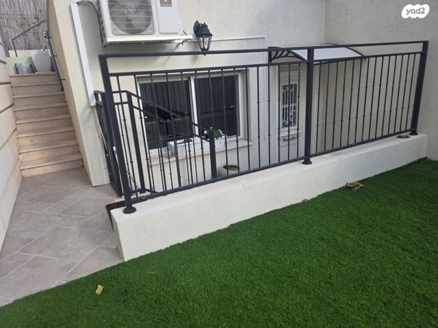 יחידת דיור, האירוסים 1, ברקן, ברקן