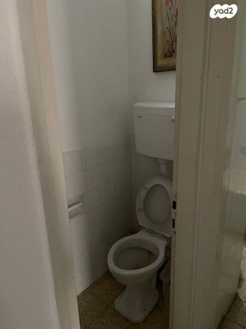 דירה, שדרות בר אילן 18, דרום מערב ותיק, בת ים