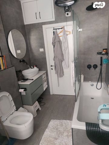 דירה, יהודה הלוי 16, גרין ועם, חולון