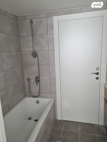 דירה, ד"ר שיפר 17, שיפר, פתח תקווה