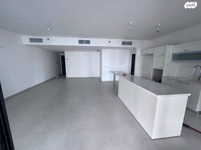 דירה, יונה וולך 7, גרין פארק החדשה, הוד השרון