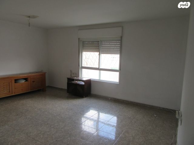 דירה, אקסודוס 7, ההעפלה, קרית גת