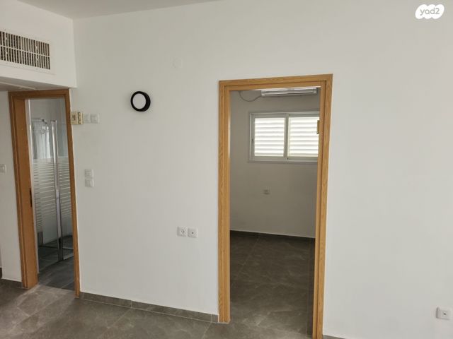 דירה, הרב קוק 1, רסקו א', חולון