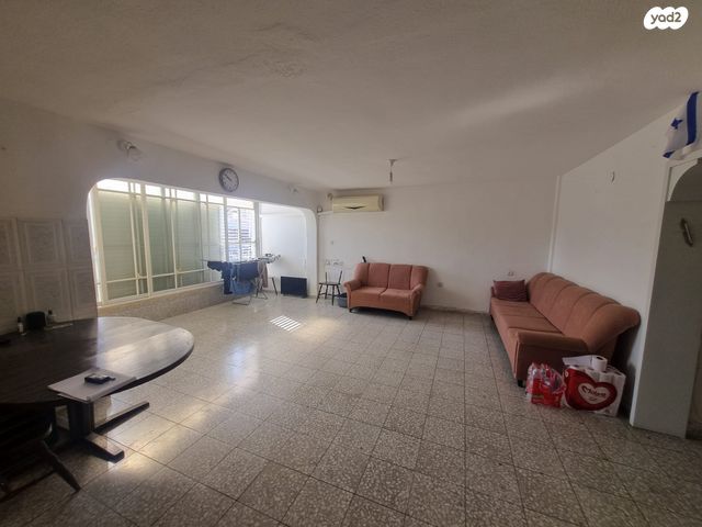 שדרות ירושלים 2