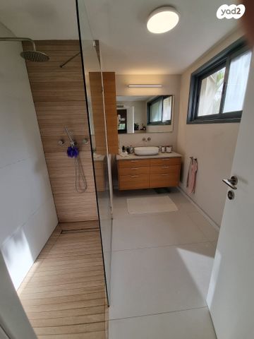 דו משפחתי, סייפן 5, עין שריד, עין שריד