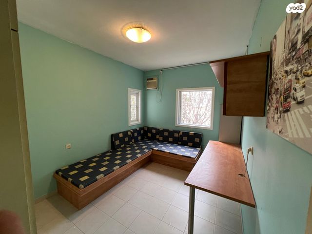 דירה, י"א באדר 36, נאות רחל, חולון