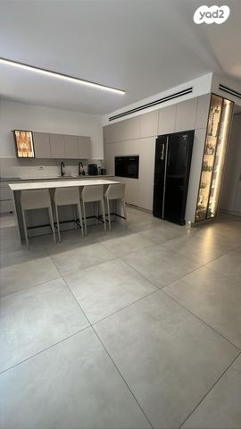 דירה, יגאל אלון 18, נחלת שמעון, בני ברק