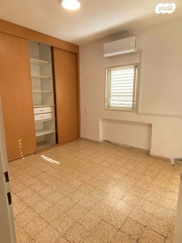 דירה, ארלוזורוב 44, פועלים א, כפר סבא