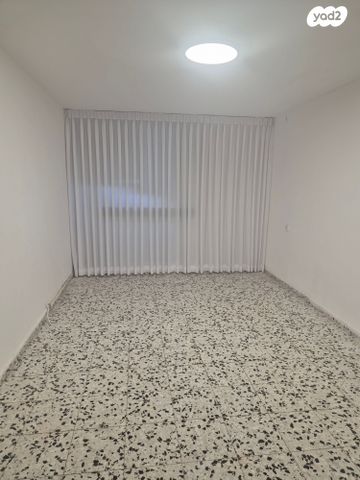 דירה, הצבי 99, שכונה ה', באר שבע