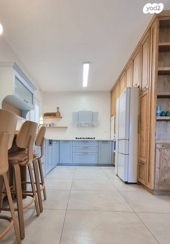 דירה, היסעור 1, החותרים, טירת כרמל