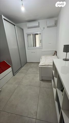 דירה, יגאל אלון 18, נחלת שמעון, בני ברק