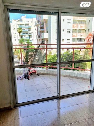 דירה, חכם אברהם עפג'ין 9, היובל, שרונה, רחובות