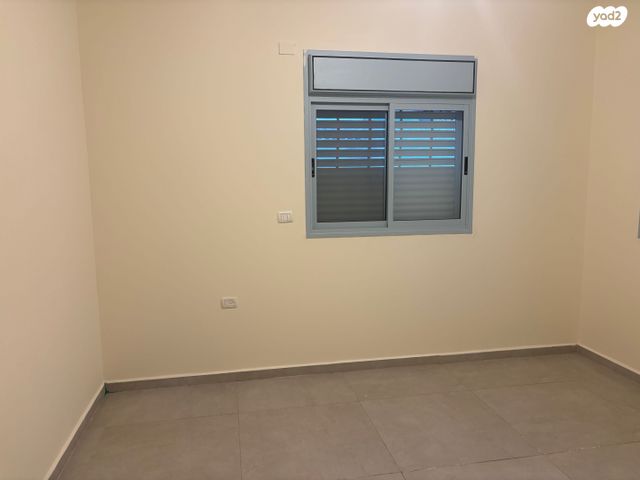 בית פרטי/ קוטג', שקד 112, לוזית, לוזית