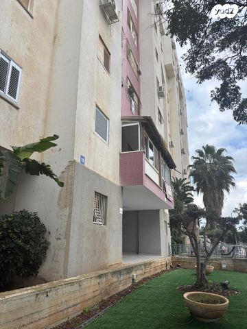 דירה, הרב זוארץ פריג'ה 16, נאות גנים, נתניה